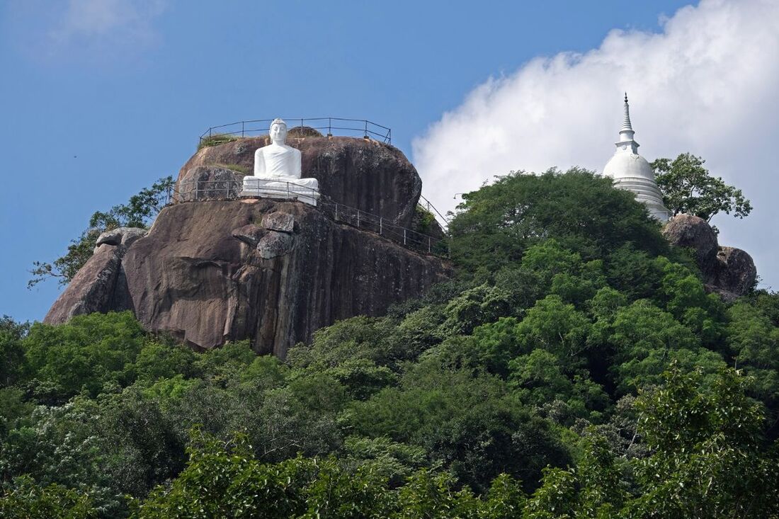 Henanegala Len Viharaya