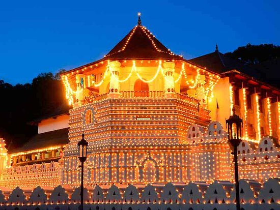 Sri Dalada Maligawa (Temple of the Tooth)